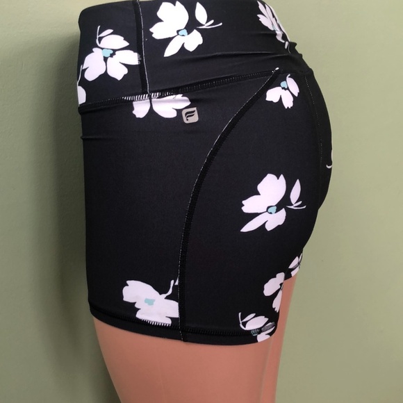 Fabletics Shorts XS - Picture 1 of 6
